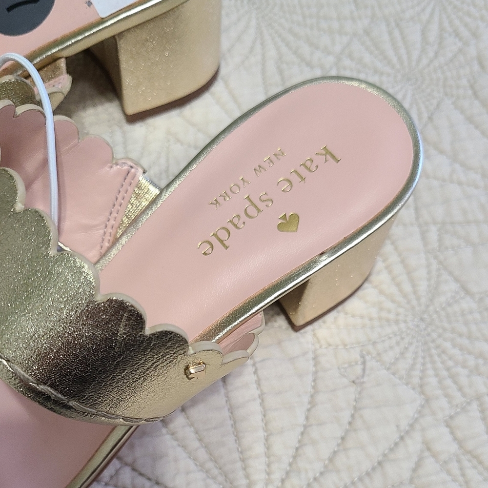 Kate Spade Chrissie Sandals Gold Metallic Size 7 NWT - Picture 14 of 15